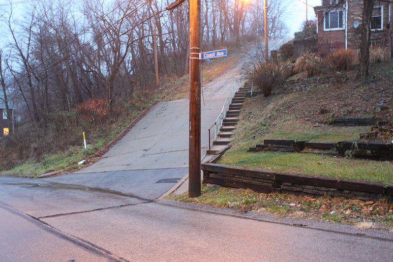Canton Avenue (Flickr.com/distancesprinter)