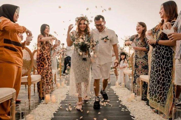 artis ultah pernikahan jadi pengantin lagi (instagram.com/azriel_hermansyah)
