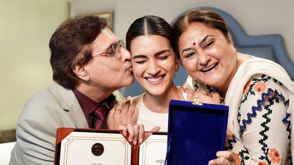 3 Pencapaian Kriti Sanon pada 2023, Termasuk Mendirikan Skincare Brand
