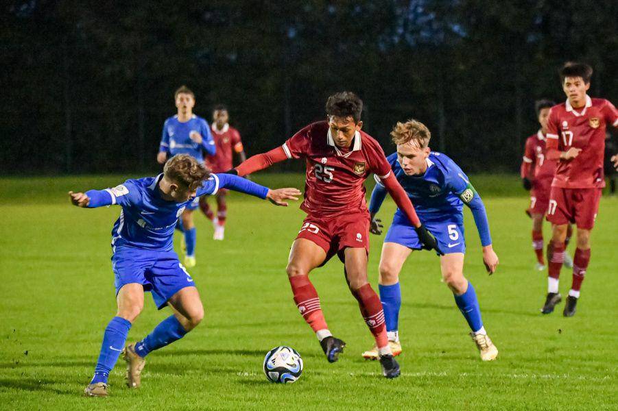 Potret Timnas Indonesia U-17 melawa SV Hemsen. (PSSI.org).