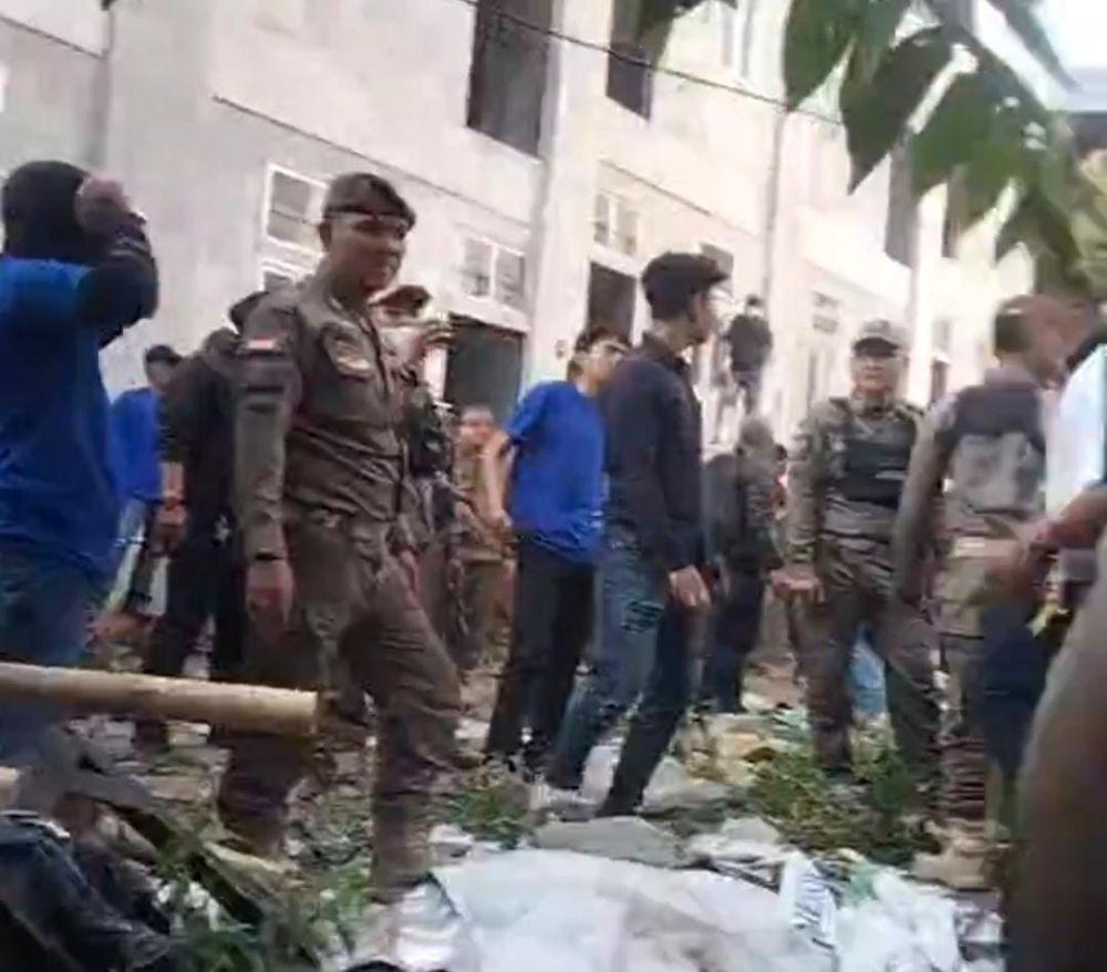 Calon Penghuni Rumah Deret Tamansari Minta Eva Legowo Direlokasi