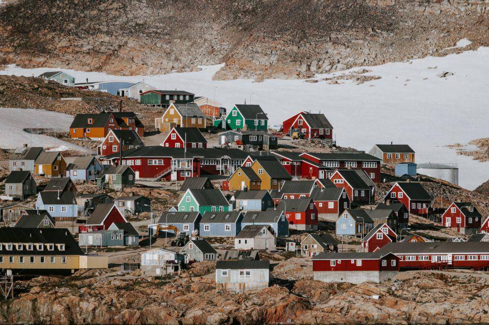 ilustrasi Greenland (unsplash.com/@anniespratt)