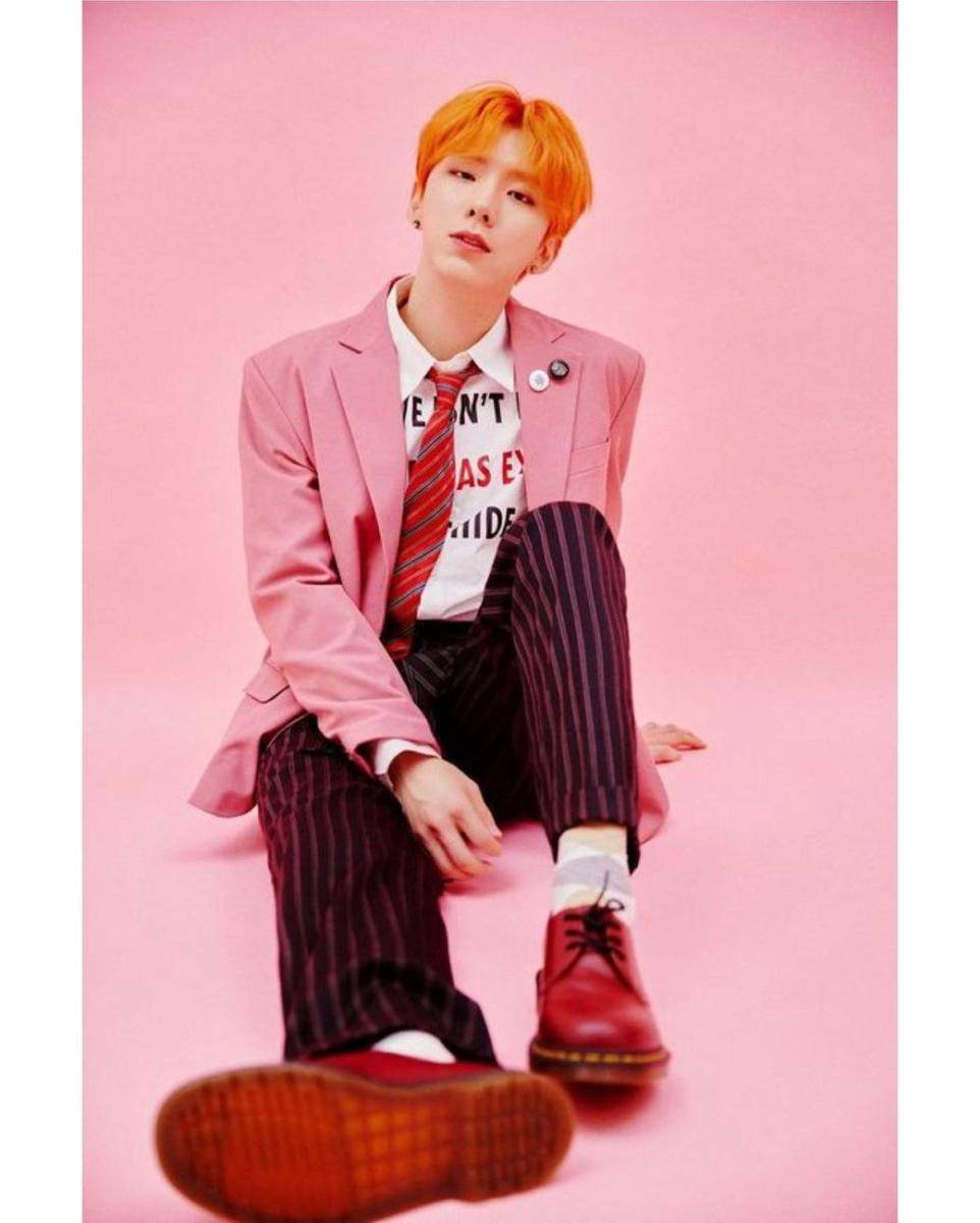 outfit cerah ala Kihyun MONSTA X (instagram.com/official_monsta_x)