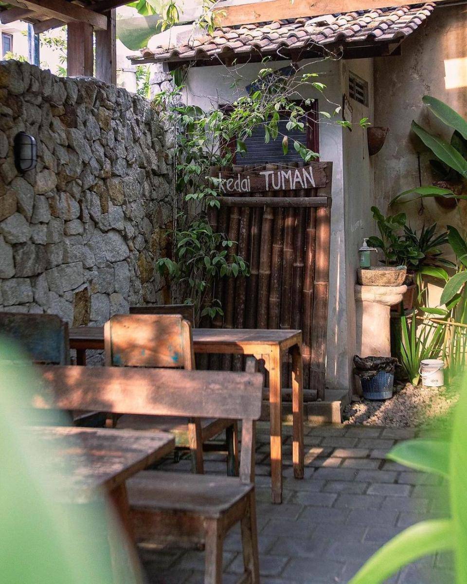 Kedai Tuman (instagram.com/kedaituman)