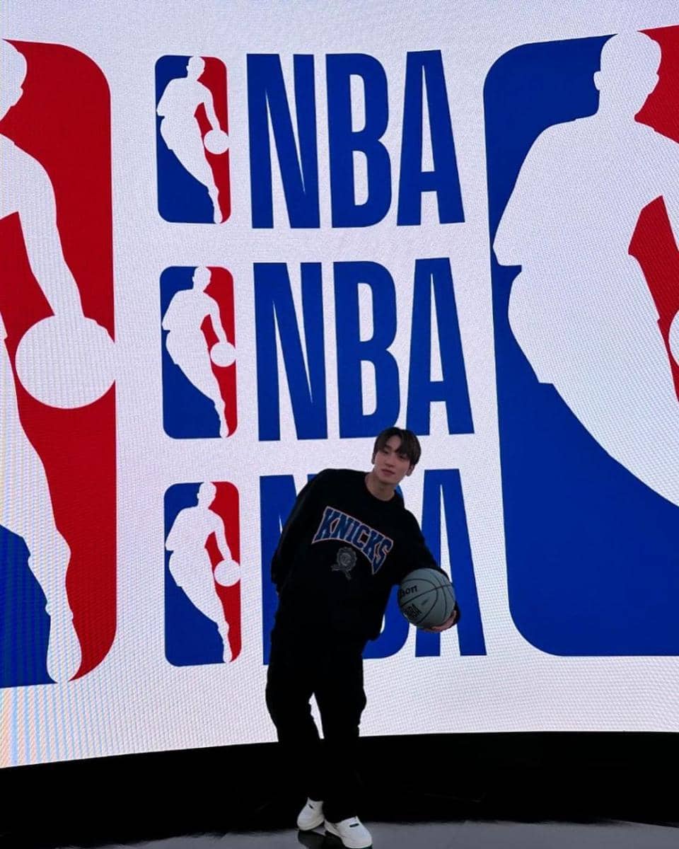 OOTD liburan ala Sangyeon THE BOYZ (instagram.com/official_theboyz)