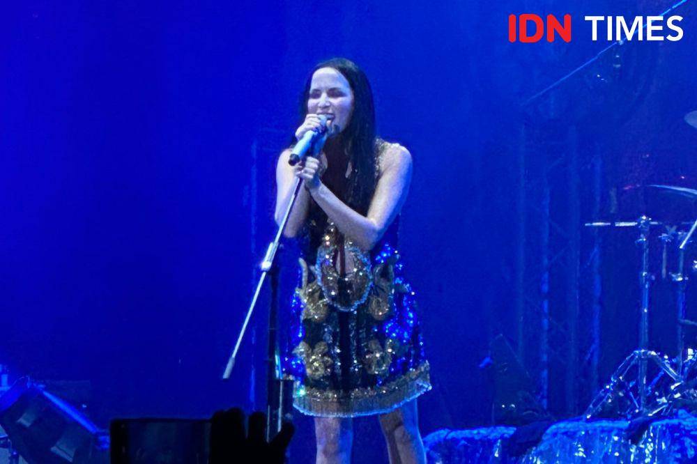 Konser The Corrs (IDN Times/Aditya Mustaqim)