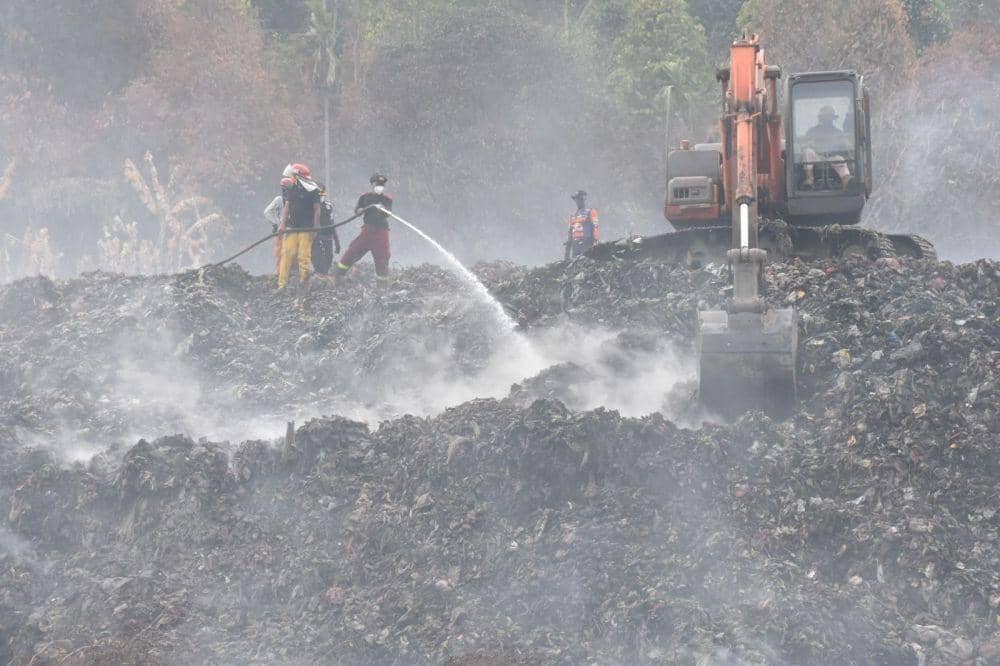 DPRD Minta Wali Kota Turunkan Ego, Naikkan Status Kebakaran TPA Bakung