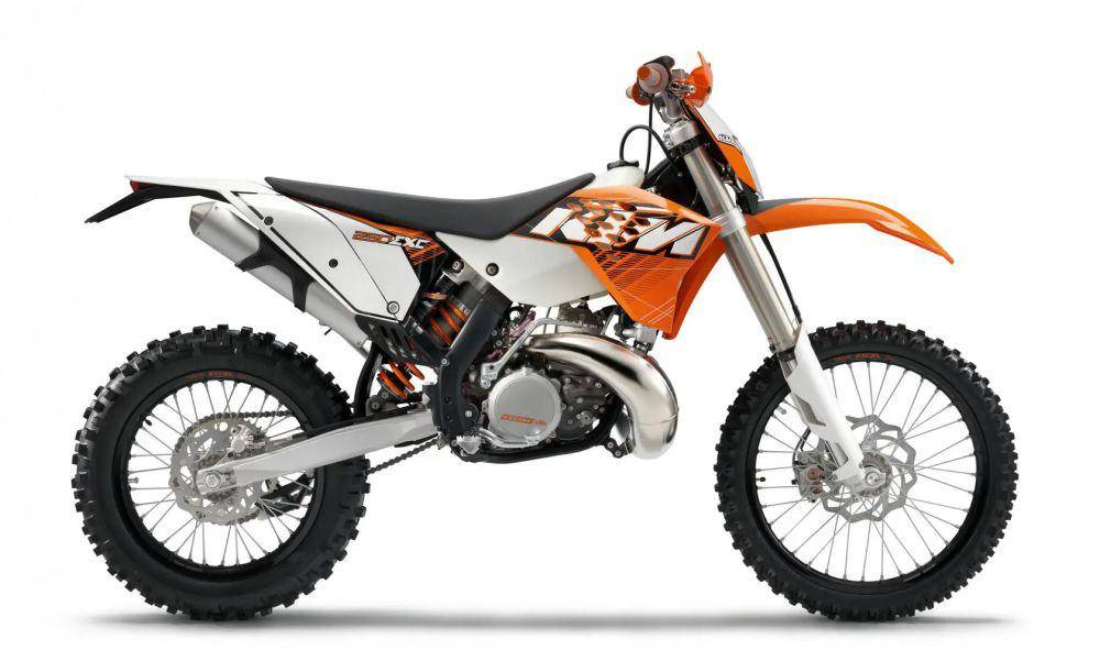 Ilustrasi KTM EXC 250 2 Tak 2011 (Total Motorcycle/totalmotorcycle.com)