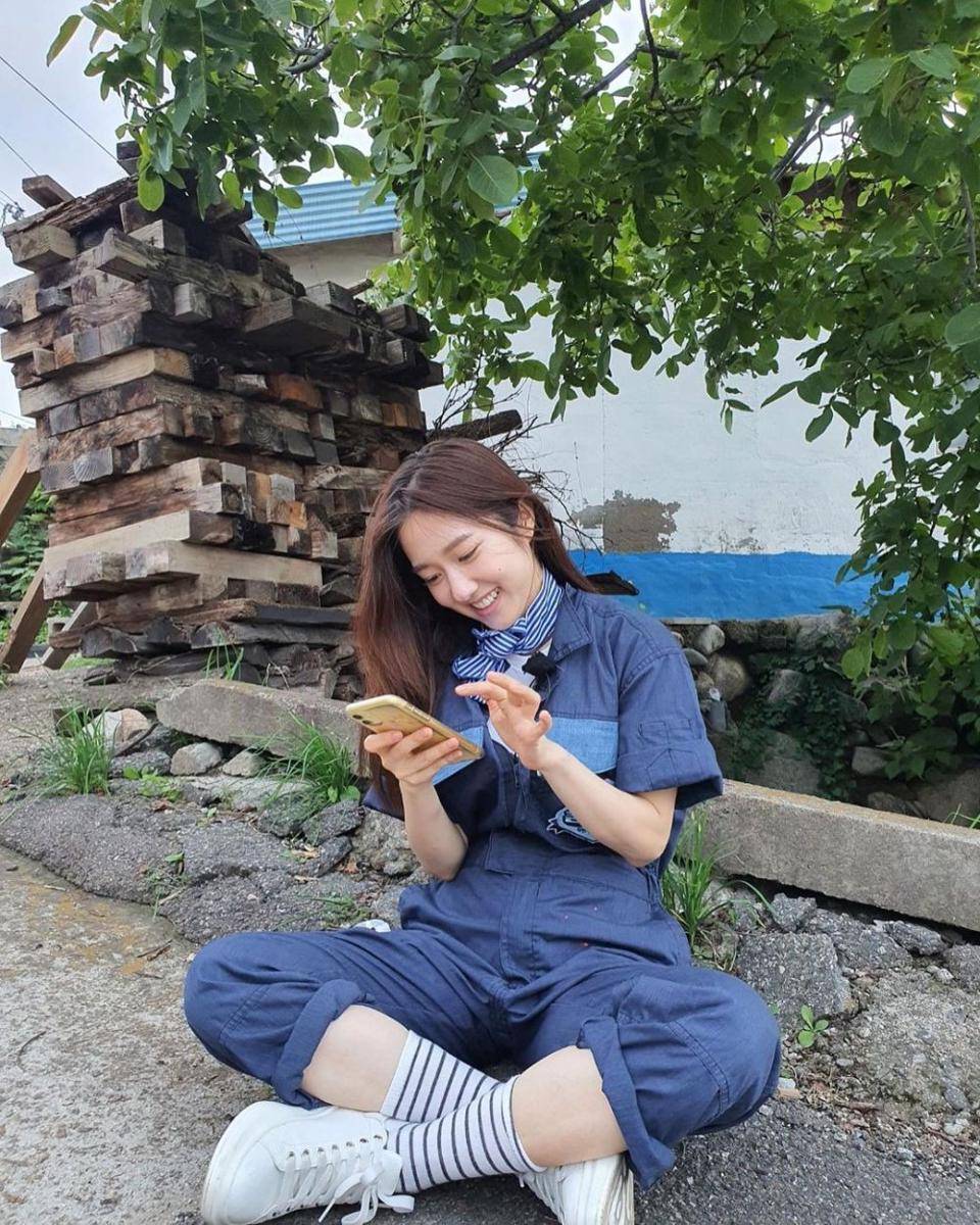 Lee Hye Sung (instagram.com/amazingc0met)