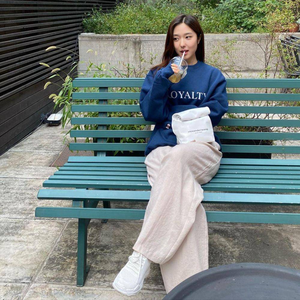 Lee Hye Sung (instagram.com/amazingc0met)