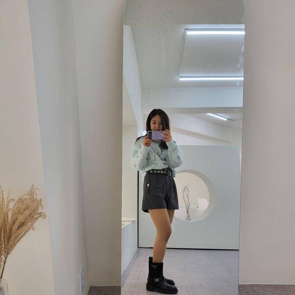 Lee Hye Sung (instagram.com/amazingc0met)