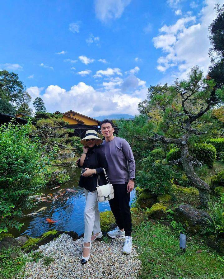 Syahrini di Kyushu (Instagram.com/princessyahrini)