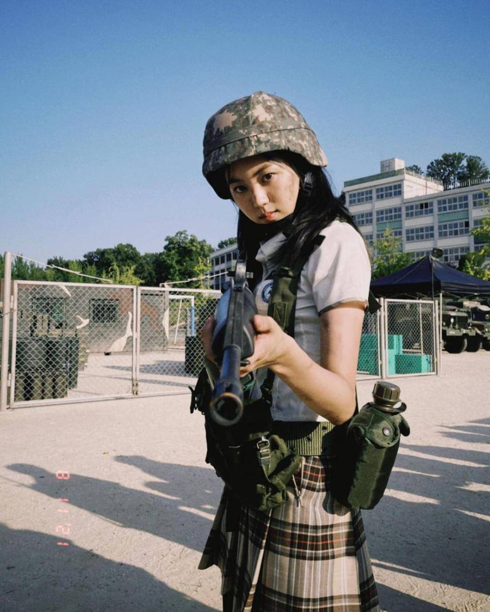 Eunbin CLC di balik layar drama Duty After School (instagram.com/superb_ean)