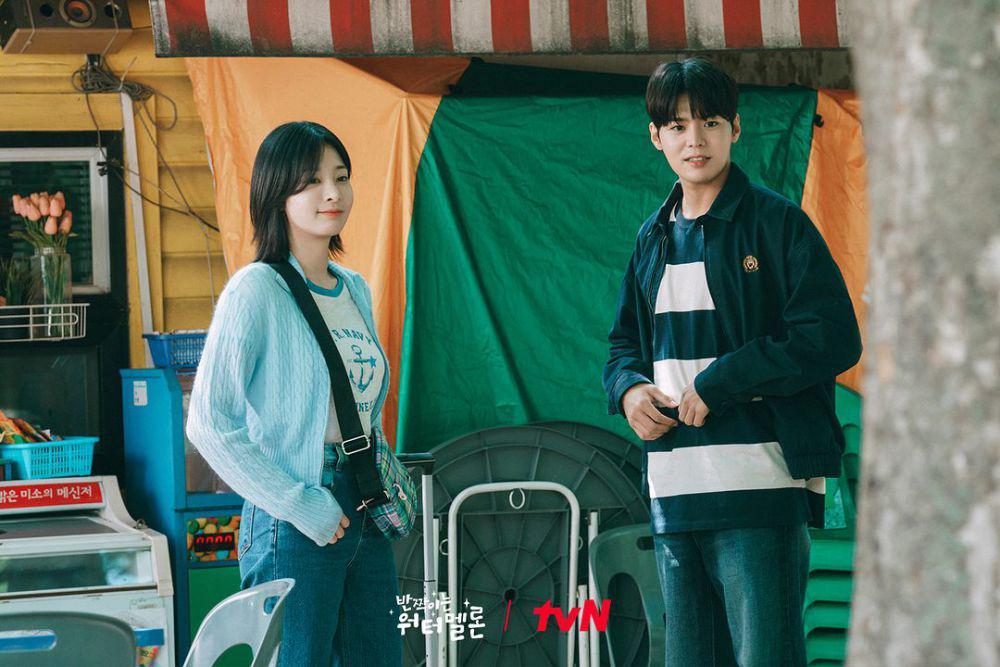 5 Perbedaan Time Traveler Eun Gyeol vs Eun Yu di Twinkling Watermelon