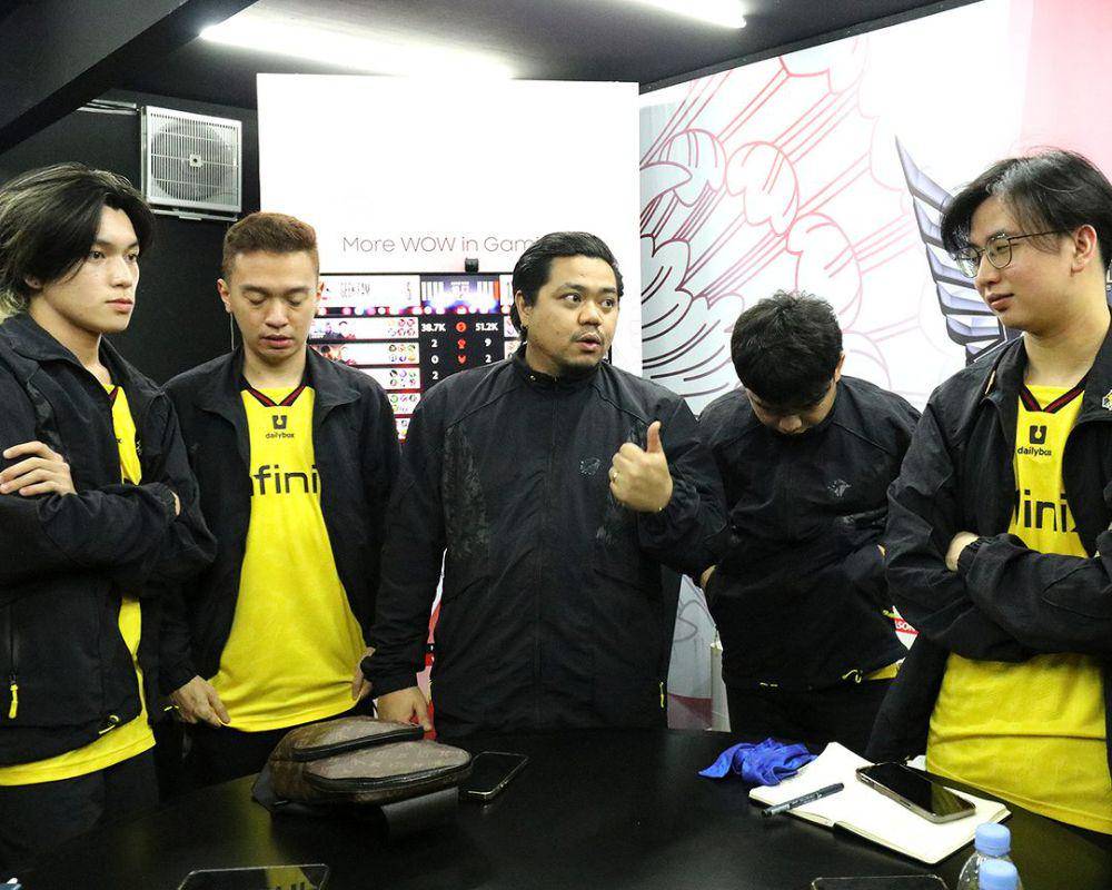 instagram.com/onic.esports/