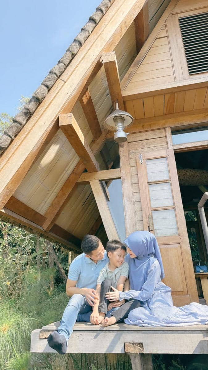 potret keluarga Larissa Chou (instagram.com/larissachou)