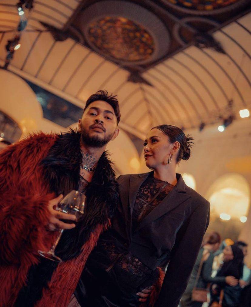 potret artis jadi model di acara fashion show Harry Halim (instagram.com/onadioleonardo_official)
