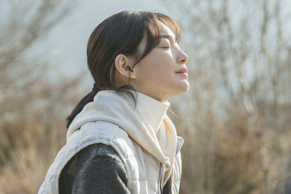 cuplikan Shin Min Ah di film 3 Days Vacation (instagram.com/showbox.movie)