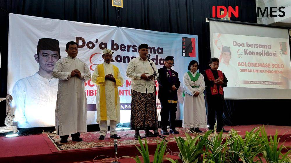 Relawan Bolone Mase gelar doa bersama untuk Gibran. (IDN Times/Larasati Rey)