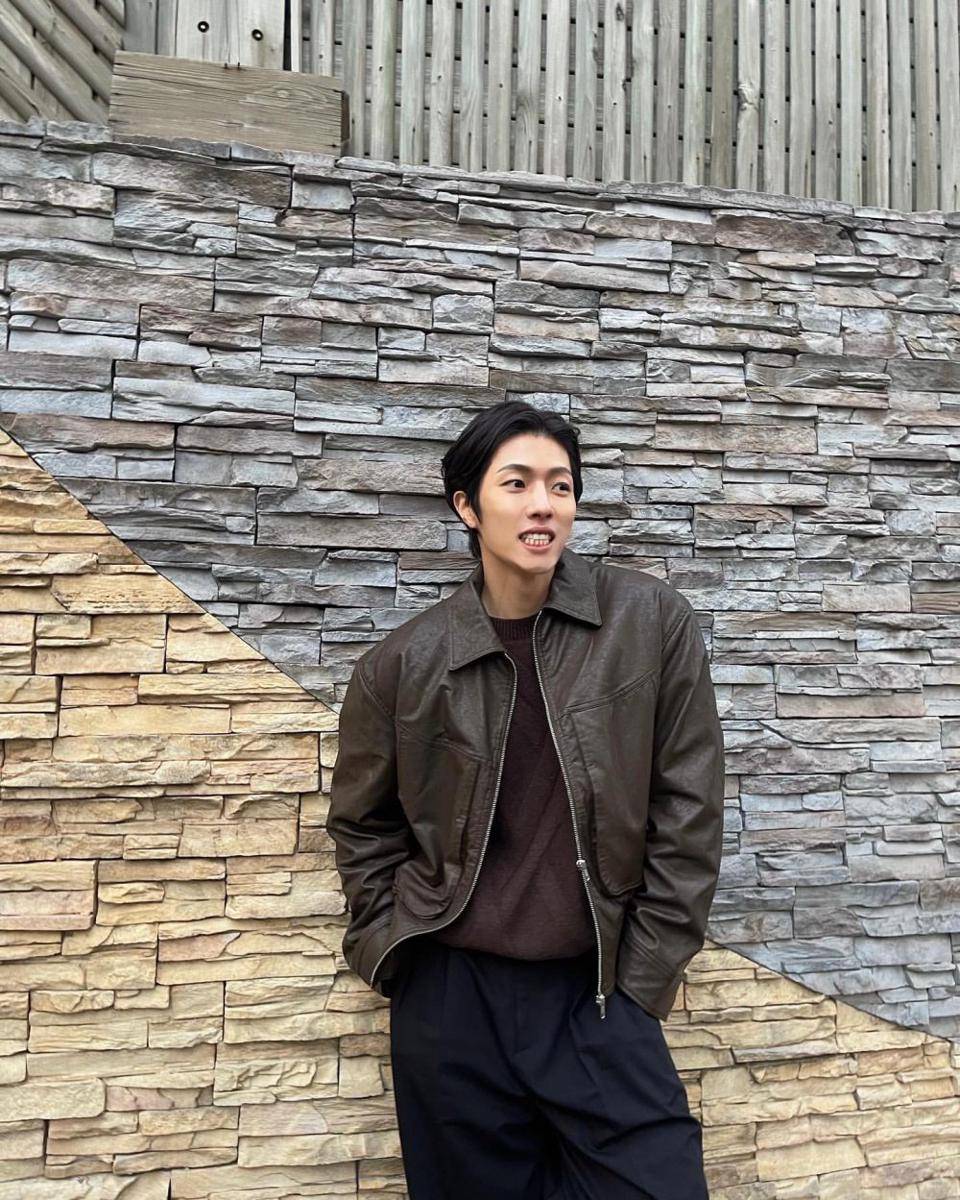 Lee Sung-yeol (Instagram.com/sungyeol_827)