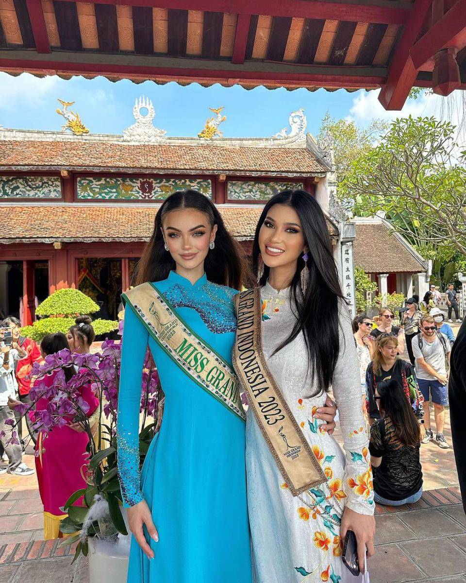 Potret Ritassya Wellgreat Bersama Finalis Miss Grand International 2023 (Instagram.com/sophiamosako)
