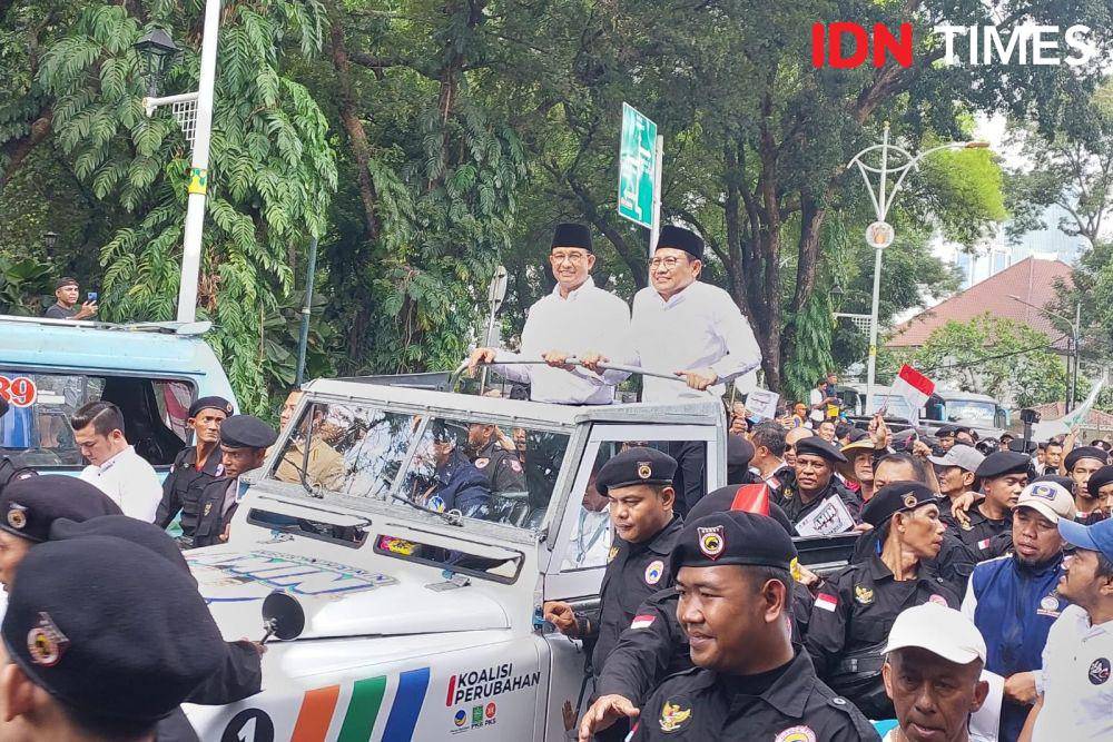 AMIN diarak sepanjang Gondangdia menuju ke KPU. (IDN Times/Santi Dewi)