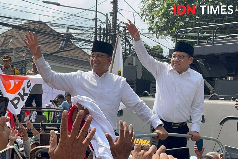 Pasangan Amin atau Anies - Muhaimin tiba di KPU pada Kamis (19/10/2023). (IDN Times/Aryodamar)