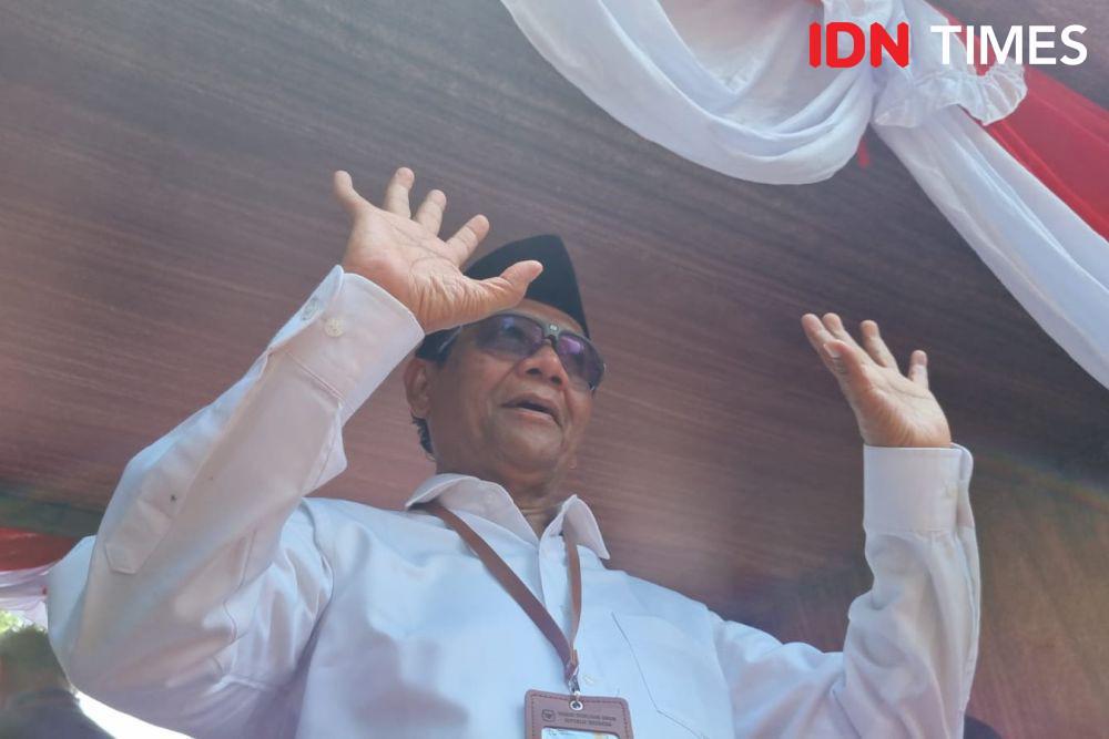 Mahfud: Saya Pakai Baju Putih 5 Tahun Lalu Disiapkan untuk Daftar KPU