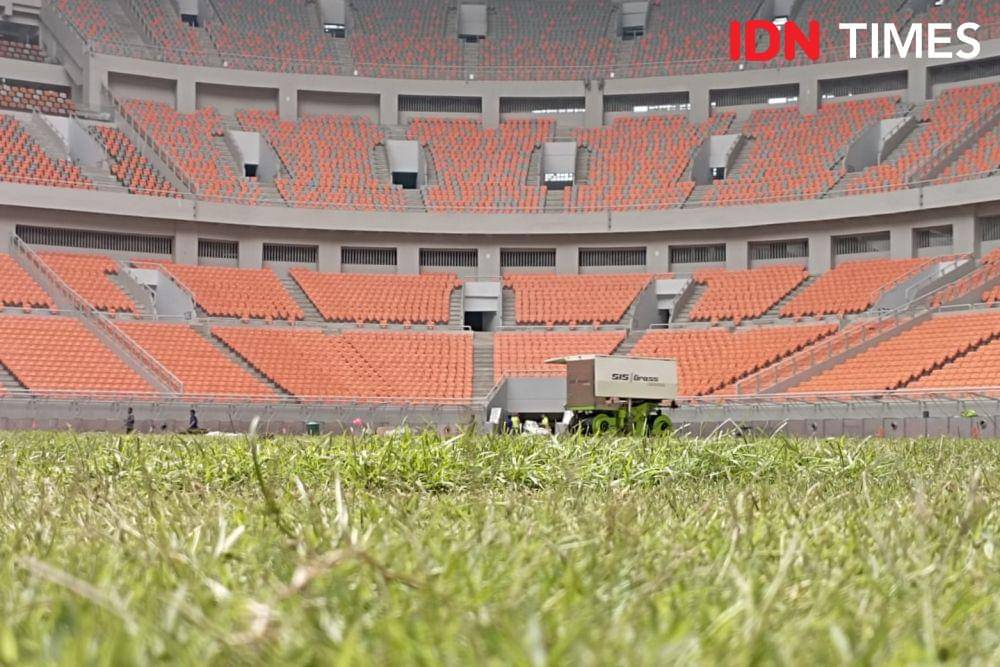 Persiapan JIS untuk U-17, Kamis (19/10/2023). (IDN Times/Dini Suciatiningrum)