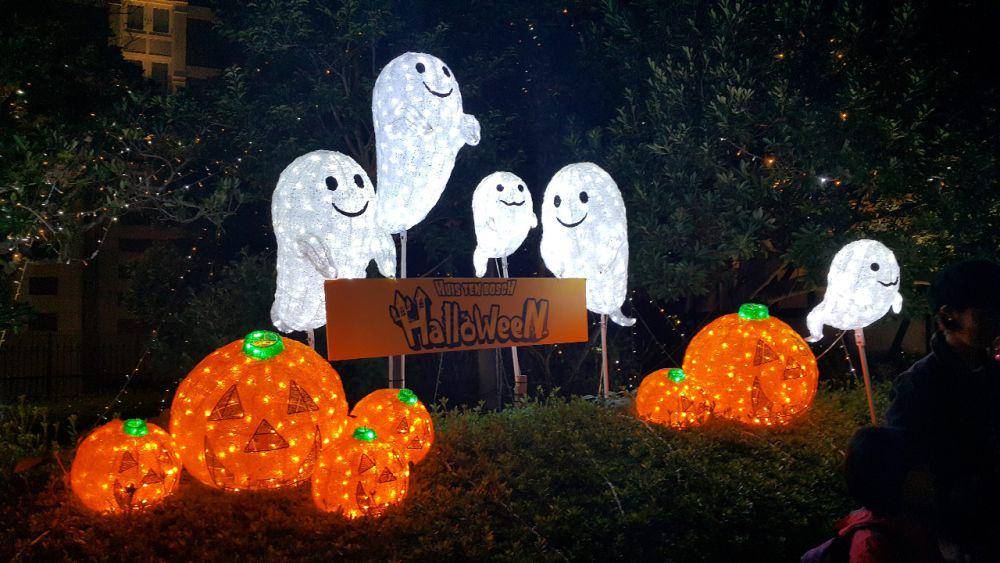 ilustrasi suasana malam Halloween (unsplash.com/seungju lee)