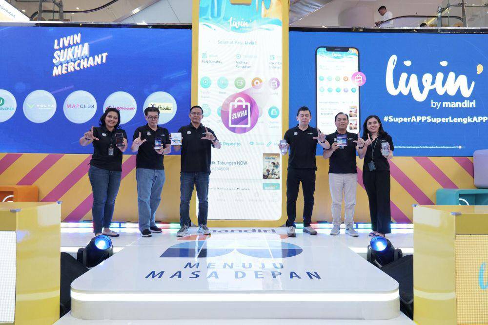 Dalam menyemarakkan acara 25 Mandiriversary, Bank Mandiri turut menghadirkan beragam  kegiatan yang akan memanjakan pengunjung seperti Sukha Photobooth bagi pengunjung yang  melakukan melakukan post story di Instagram pribadinya dengan menyematkan hashtag dan  Sukha Spin Wheel bagi pengunjung yang telah berbelanja di Livin’ Sukha.  (Dok. Mandiri)