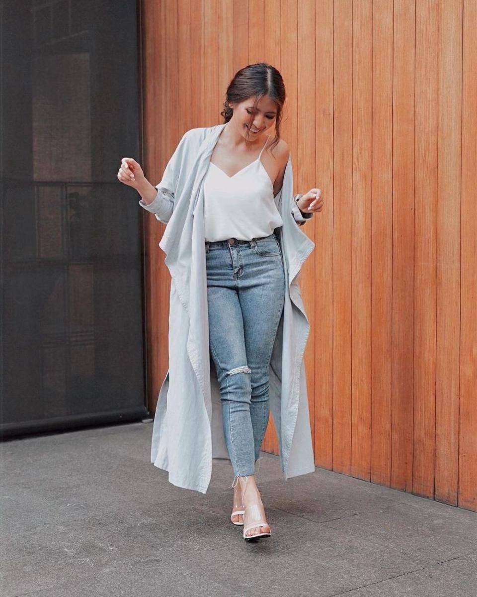 Serba jeans ala Sonya Pandarmawan (instagram.com/sonyapan)