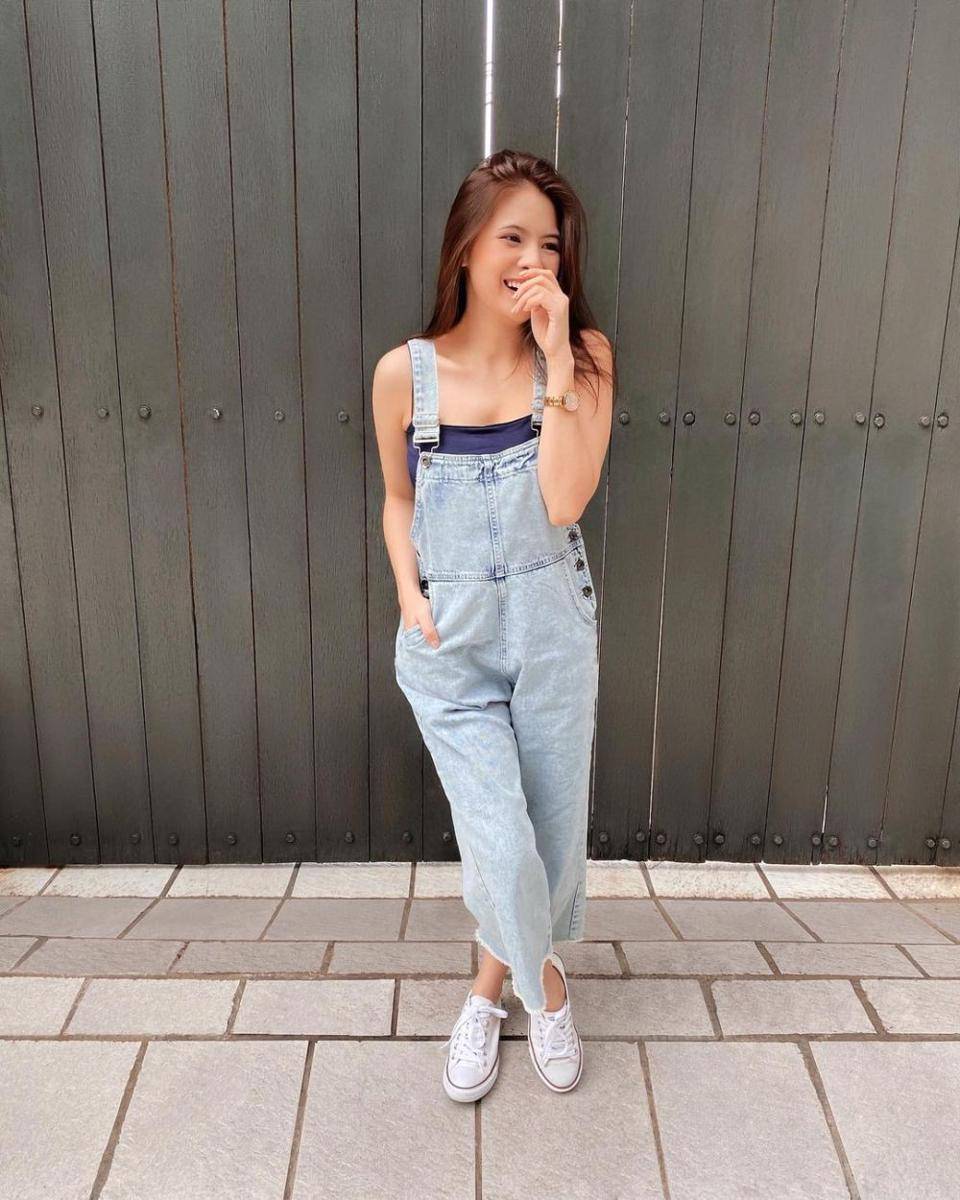 Serba jeans ala Sonya Pandarmawan (instagram.com/sonyapan)