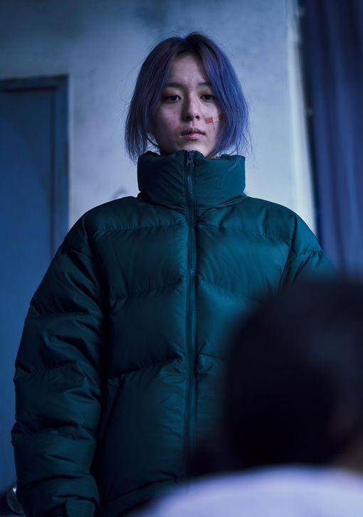 Park Ji Hu di film Concrete Utopia (dok. CGV/Concrete Utopia)