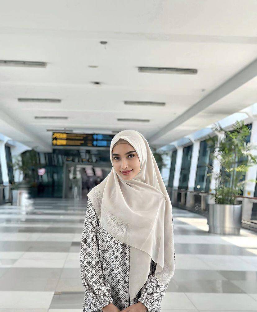 Syafira Haddad saat berumrah (instagram.com/syafira_hdd)