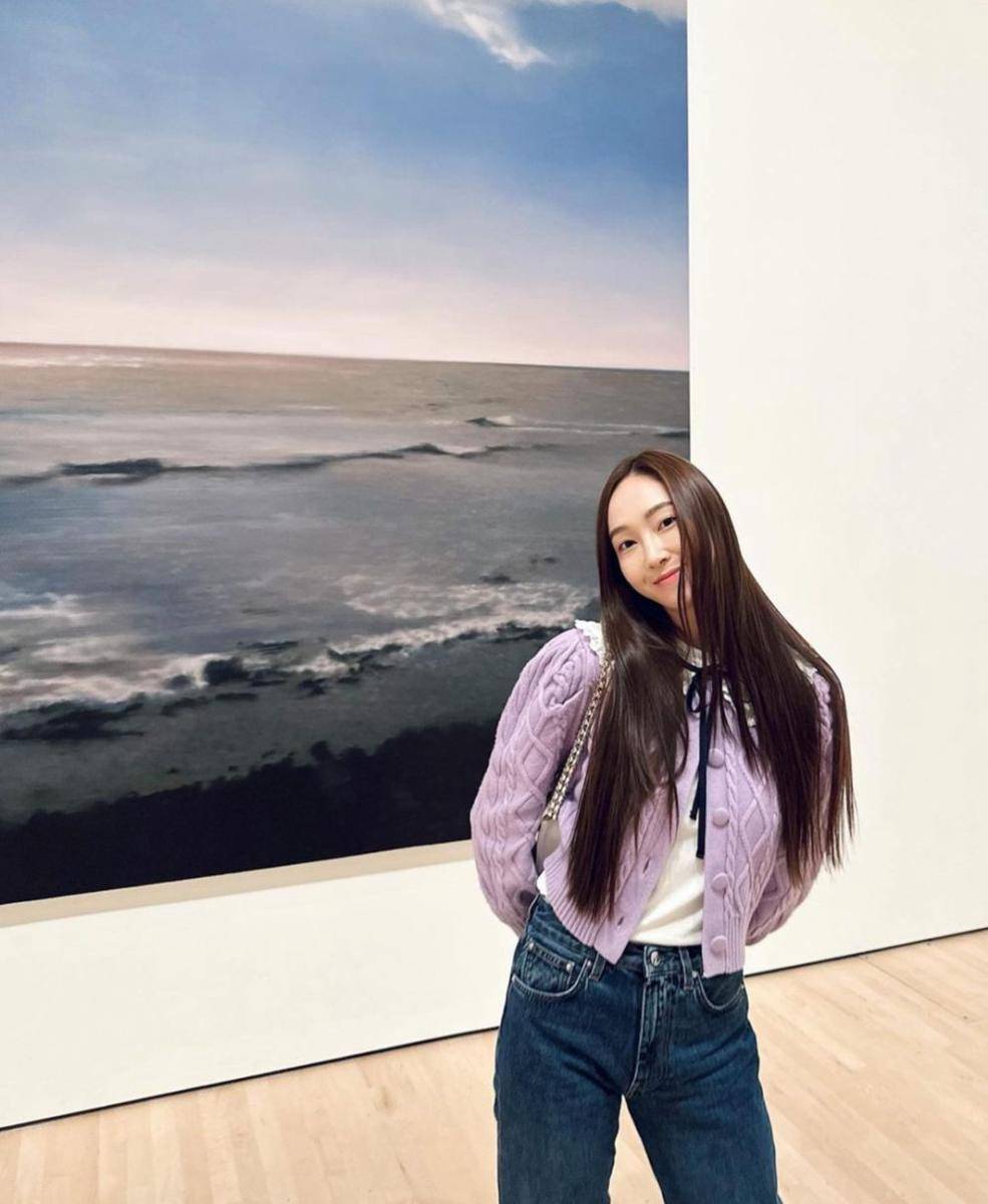outfit Jessica Jung (instagram.com/jesicca.syj)
