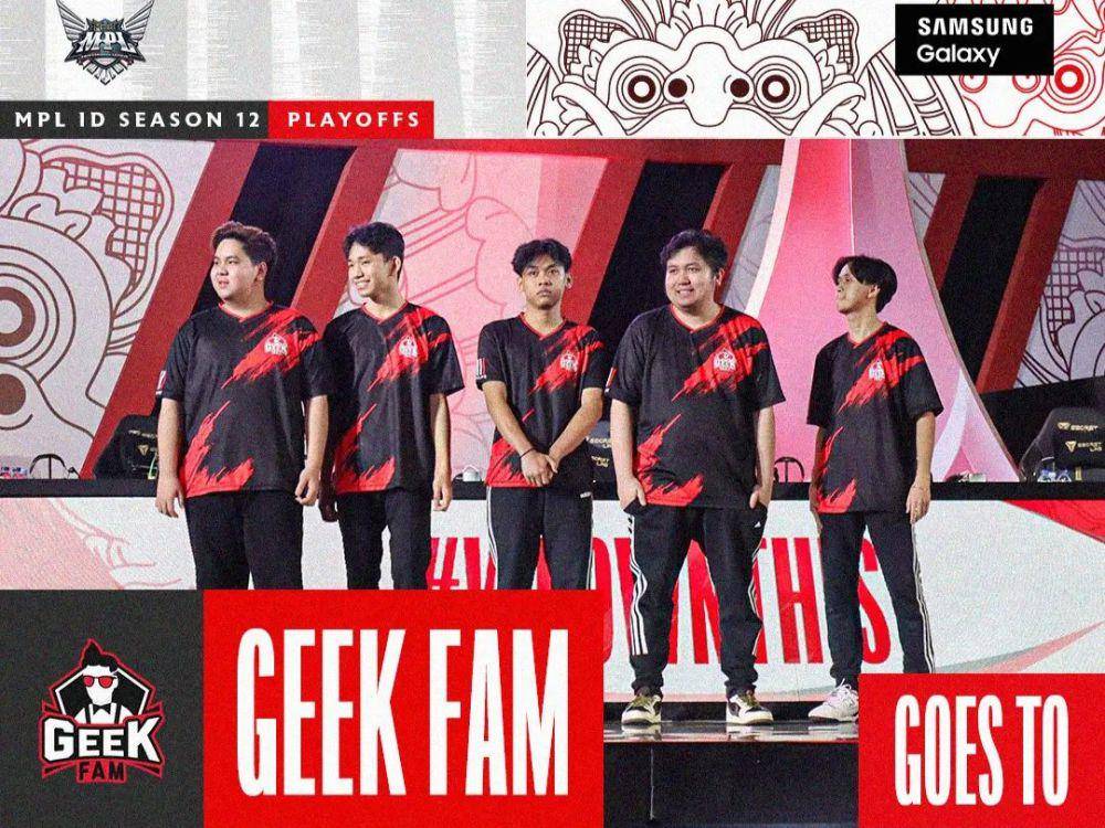 Nnael dan player Geek Fam sebagai grand finalist (instagram.com/mpl.id.official)