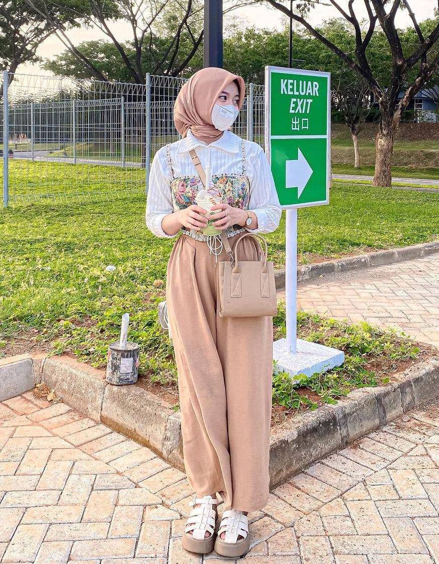 Style corset hijab (instagram.com/larasaayuu_)