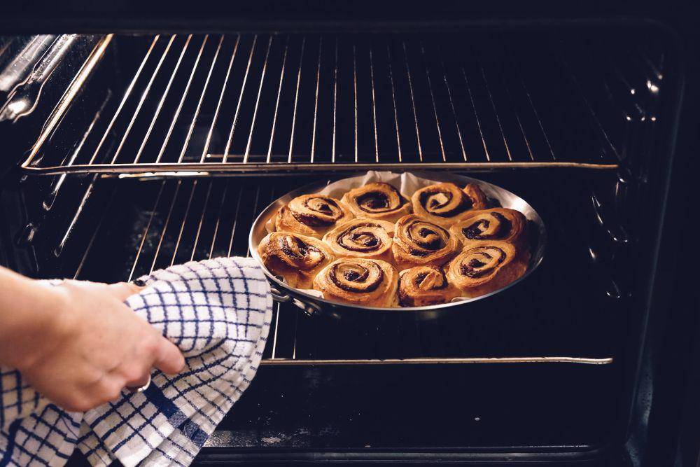 ilustrasi oven untuk memanggang kue (unsplash.com/Toa Heftiba)