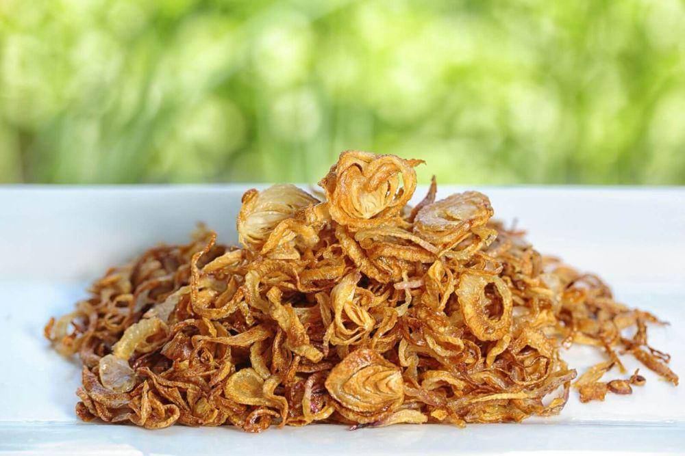 Bawang goreng (dok. 123rf.com/dole)