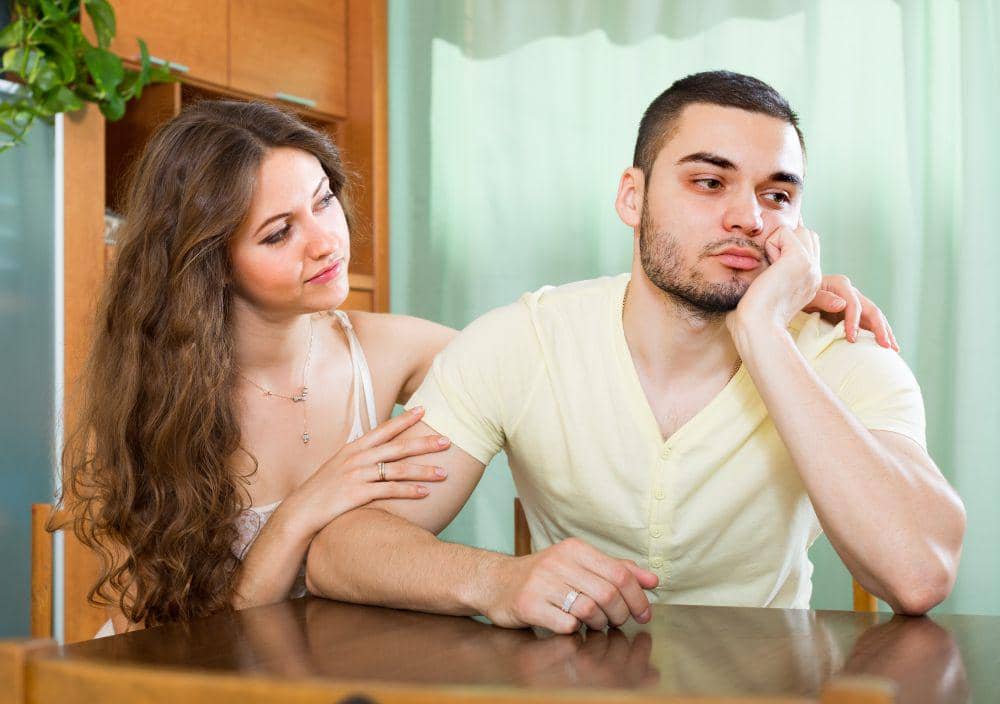 ilustrasi pasangan yang posesif (Freepik.com/bearfotos)