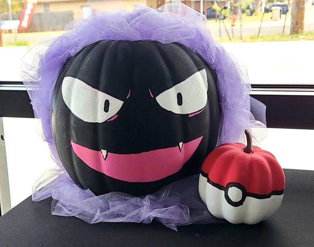 potret dekorasi labu Halloween nyentrik (reddit.com/user/pizzapiepants)