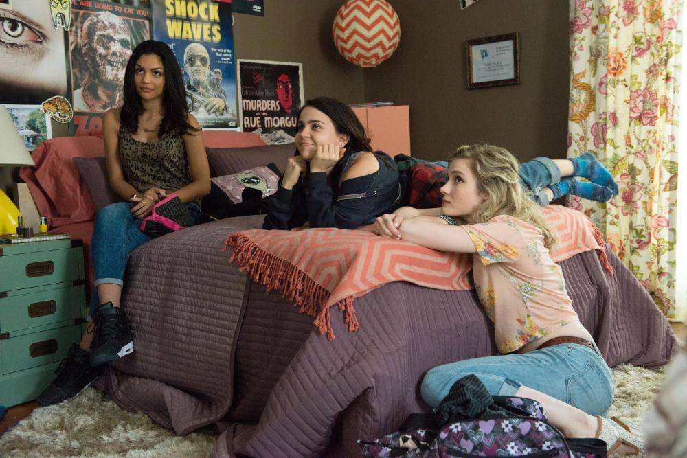 cuplikan film The Duff (dok. Granville Prod./The Duff)
