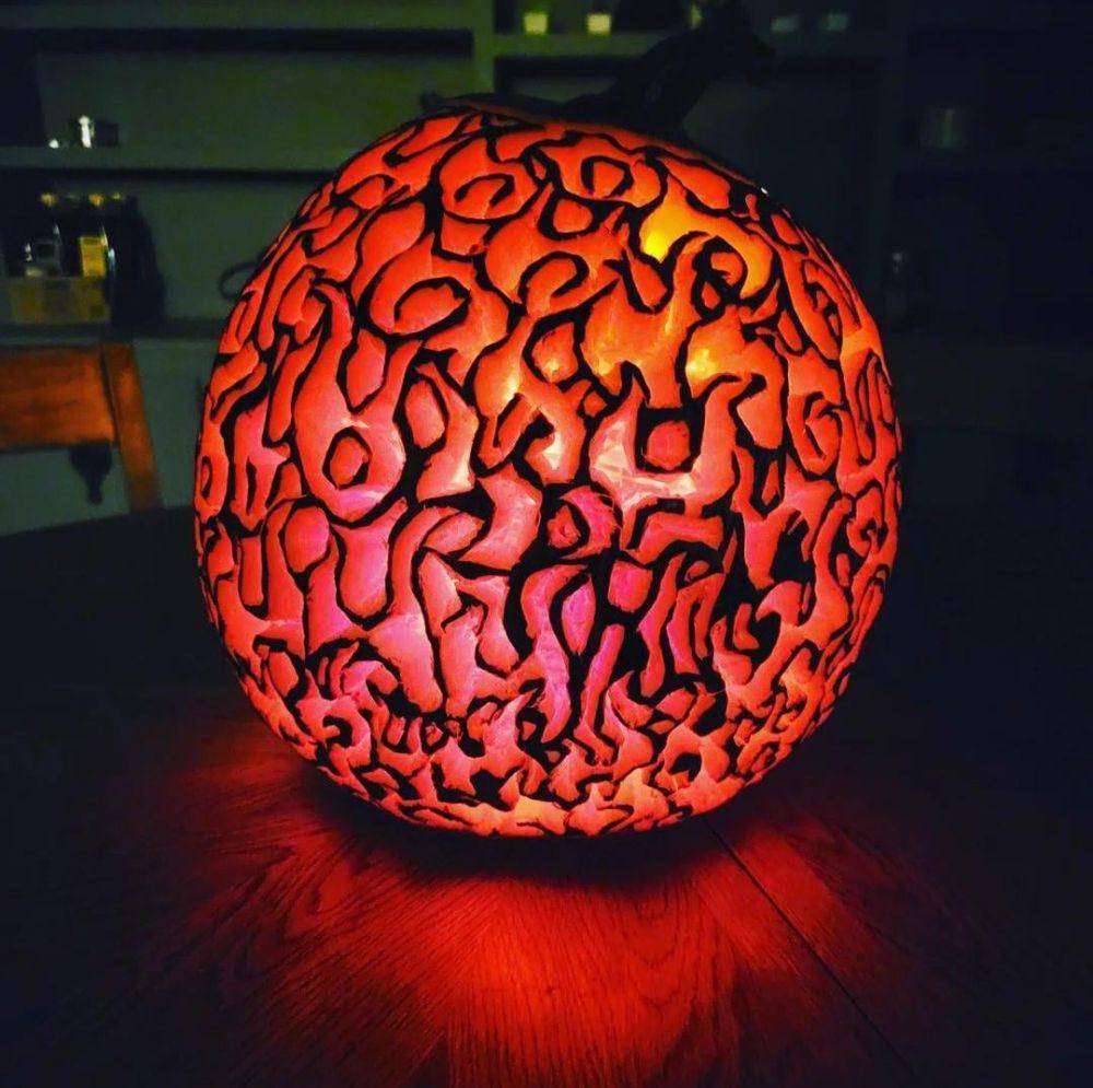 potret dekorasi labu Halloween nyentrik (reddit.com/user/B00gymanProdigy)