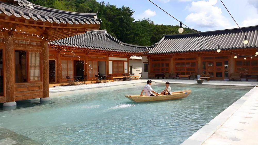 Cafe Hanok Tirol, Soyang-Korsel (instagram.com/hanok_tirol)