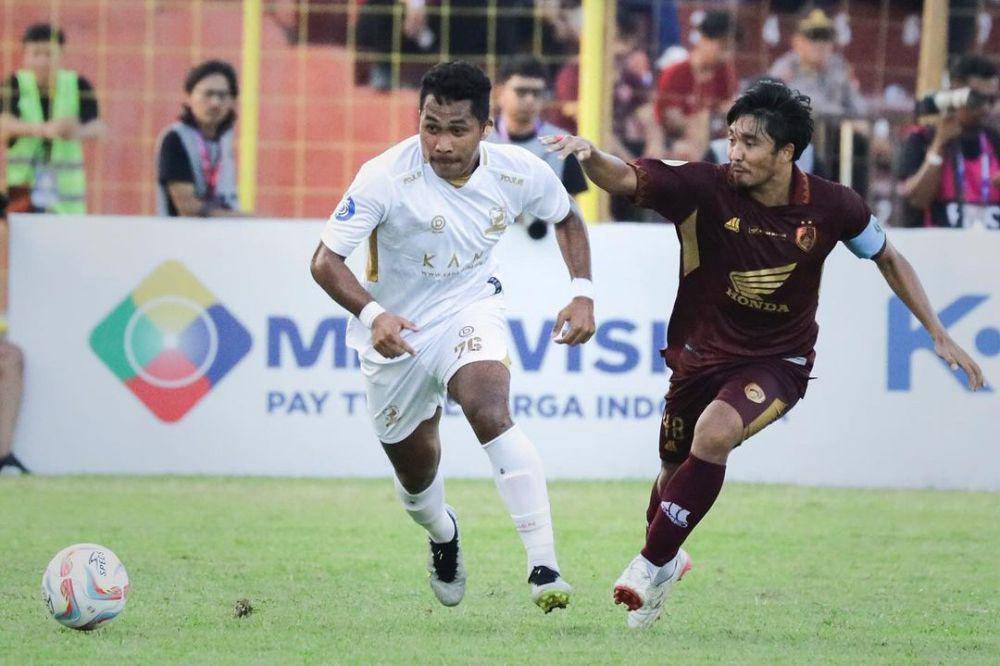Madura United saat menghadapi PSM Makassar di Liga 1 2023/2024 putaran pertama. (instagram.com/maduraunited.fc)