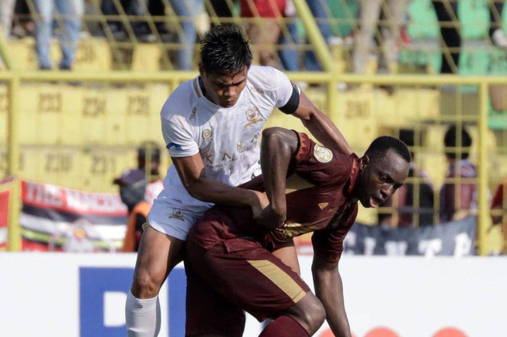 Madura United saat menghadapi PSM Makassar di Liga 1 2023/2024 putaran pertama. (instagram.com/maduraunited.fc)