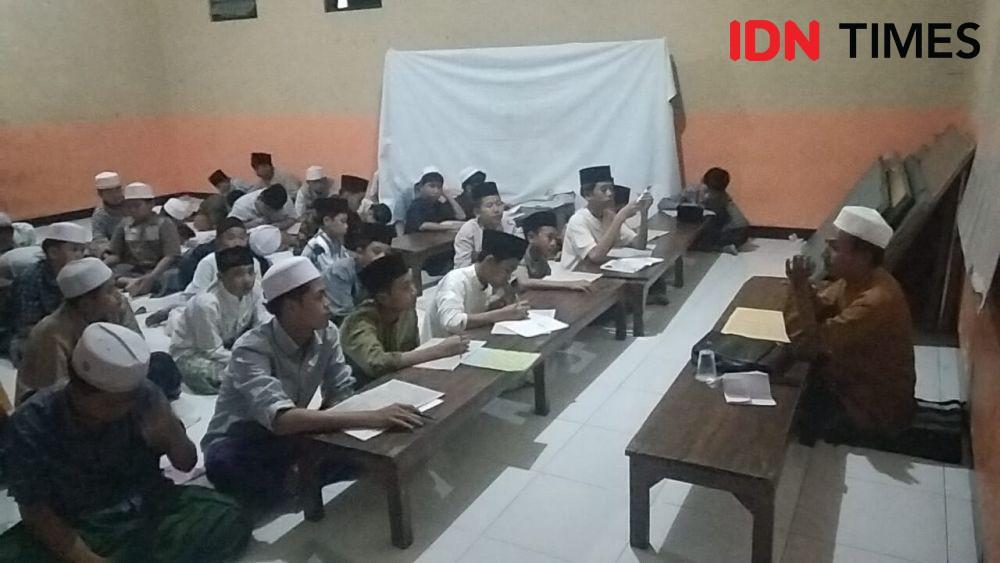 Cetak Penghafal Alquran, Ponpes di Lombok ini Larang Santri Bawa HP