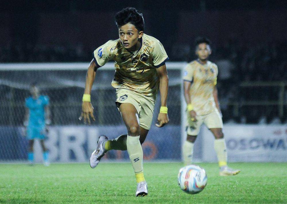 Pemain-pemain Arema FC saat melawan PSM Makassar di Stadion Gelora BJ Habibie Parepare. (Dok. Media Officer Arema FC)