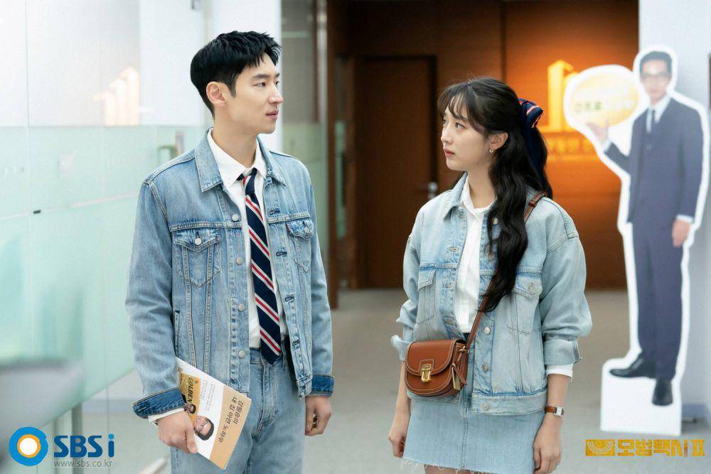 Lee Je Hoon dan Pyo Ye Jin di drama Taxi Driver 2 (dok.SBS Drama/Taxi Driver 2)